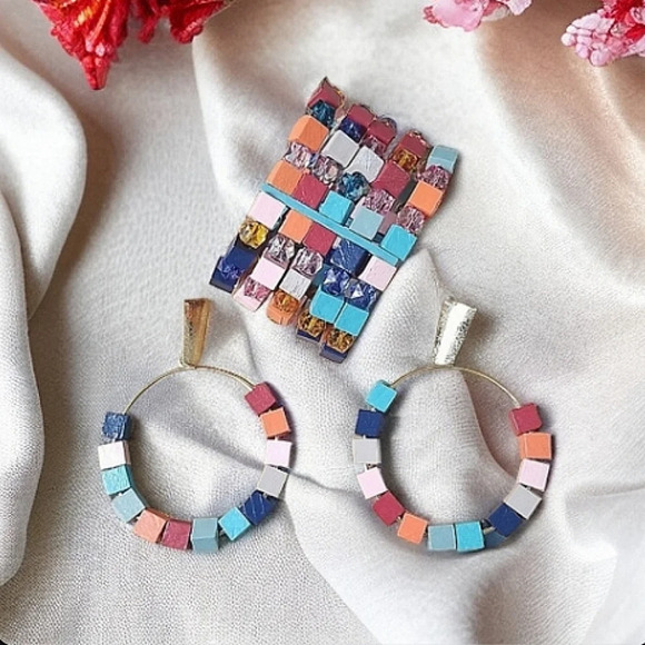 Boho Cubed Wood Earrings and Bracelet Set - Picture 1 of 6